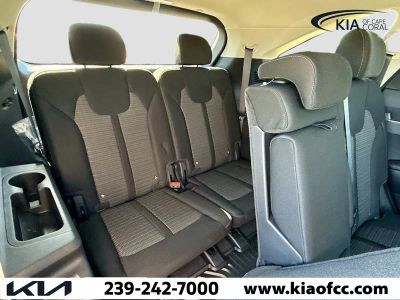 2026 Kia Sorento — photo 18 view