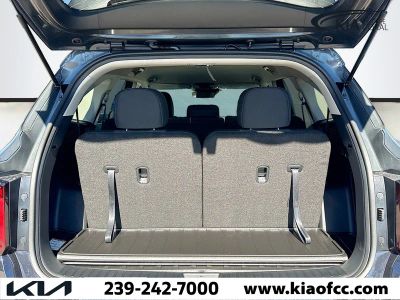 2026 Kia Sorento — photo 11 view
