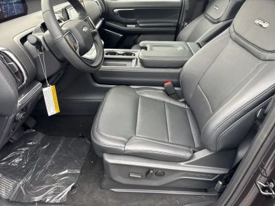 2025 Ford Expedition Max - Photo 10