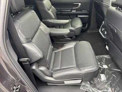 2025 Ford Expedition Max - Photo 16