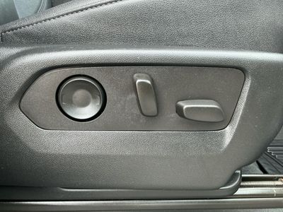 2023 Chevrolet Tahoe - Photo 13