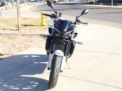 2025 Yamaha MT-10 - Photo 3