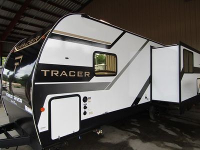 2025 Prime Time Tracer — detail view