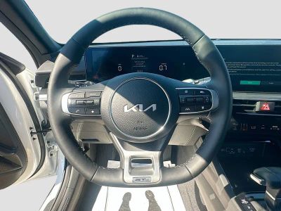 2026 Kia K5 — photo 11 view