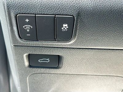 2026 Kia K5 — photo 10 view