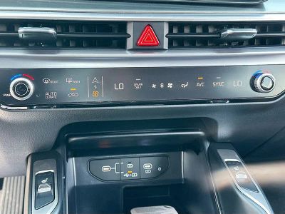 2026 Kia Sorento Hybrid — photo 16 view