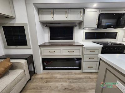 2026 Brinkley Model Z - Photo 33