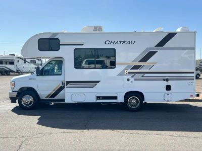 2027 Thor Motor Coach CHATEAU — photo 21 view