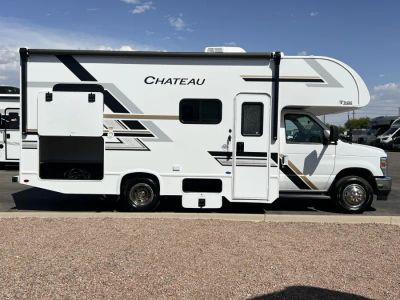 2027 Thor Motor Coach CHATEAU — photo 20 view