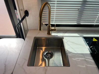 2027 Thor Motor Coach CHATEAU — photo 9 view