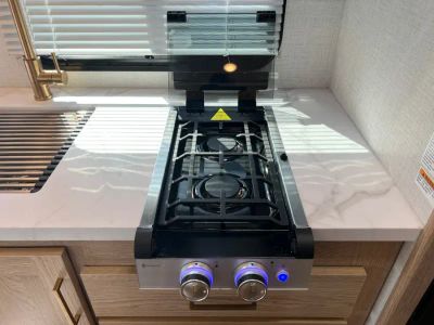 2027 Thor Motor Coach CHATEAU — photo 10 view