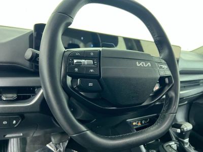 2026 Kia K4 — photo 17 view