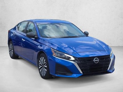 2025 Nissan Altima - Photo 3