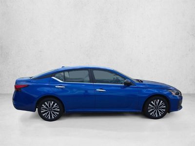 2025 Nissan Altima - Photo 4
