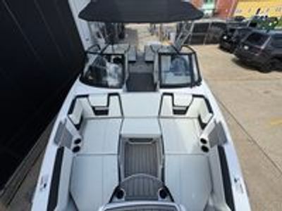 2026 Yamaha 222 SE - Photo 11