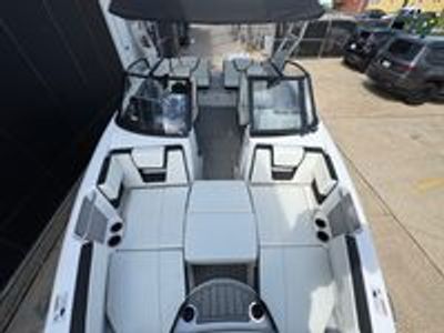 2026 Yamaha 222 SE - Photo 10