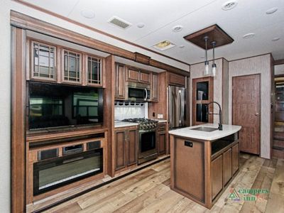 2021 KZ Durango Gold - Photo 15
