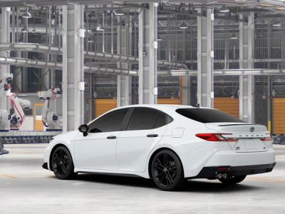 2026 Toyota Camry - Photo 8
