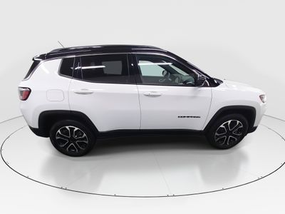 2023 Jeep Compass — photo 8 view