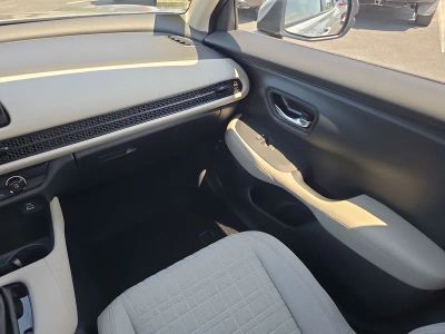 2025 Honda HR-V — photo 12 view