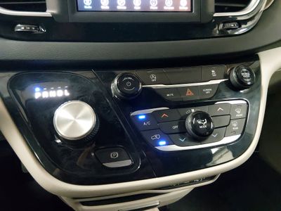 2021 Chrysler Voyager - Photo 19