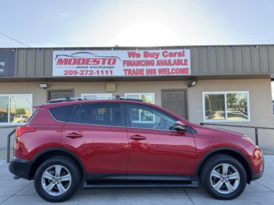 2015 Toyota RAV4 - Photo 2