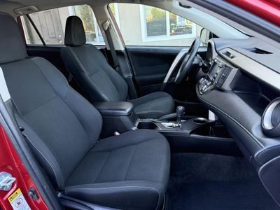2015 Toyota RAV4 - Photo 17