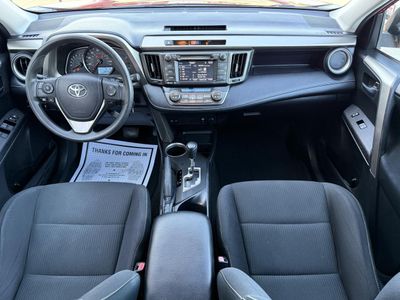 2015 Toyota RAV4 - Photo 15