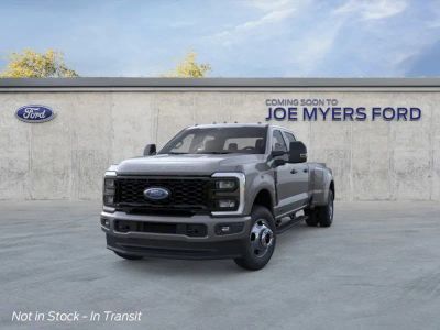 2026 Ford F-350 - Photo 2