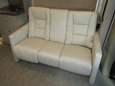 2025 Winnebago VIEW - Photo 7