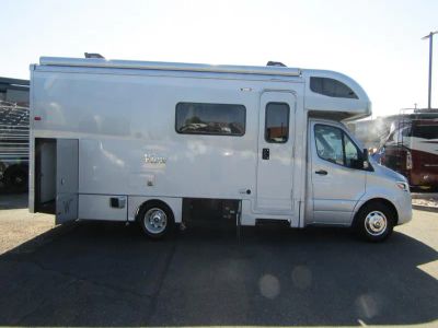 2025 Winnebago VIEW - Photo 17