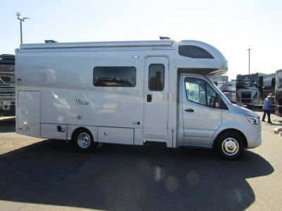 2025 Winnebago VIEW - Photo 16