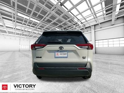 2022 Toyota RAV4 - Photo 4