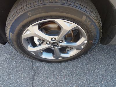 2025 Ford Escape — photo 10 view