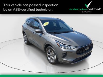 2025 Ford Escape ST-Line Select AWD — front three-quarter view