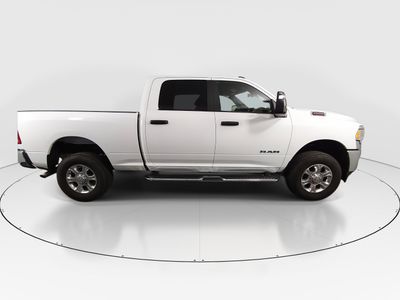 2024 Ram 2500 — photo 8 view