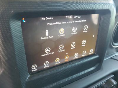 2023 Jeep Wrangler — photo 26 view