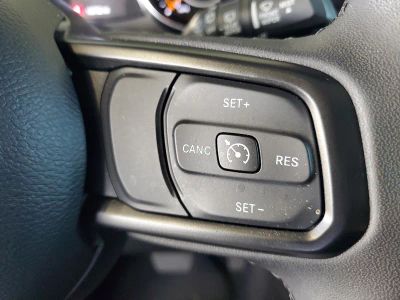 2023 Jeep Wrangler — photo 25 view