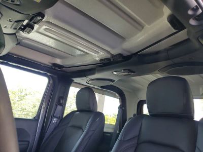 2023 Jeep Wrangler — photo 20 view
