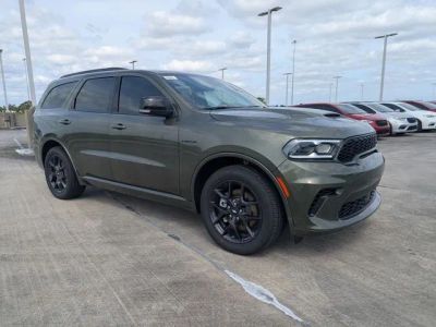2026 Dodge Durango GT Plus HEMI V8 in Green Machine Exterior Paint — front three-quarter view