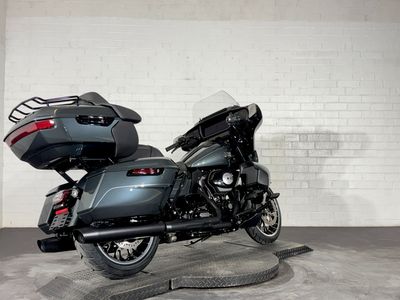 2026 Harley-Davidson Street Glide Limited - Photo 2