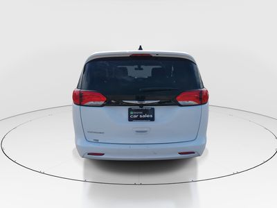 2022 Chrysler Voyager - Photo 6
