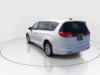 2022 Chrysler Voyager - Photo 5
