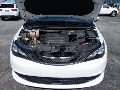 2022 Chrysler Voyager - Photo 9