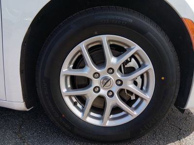 2022 Chrysler Voyager - Photo 10