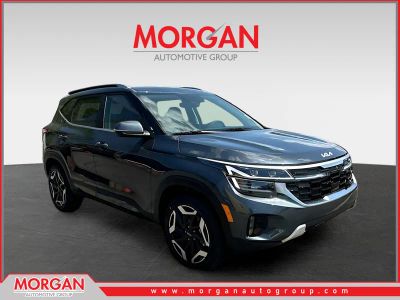 2026 Kia Seltos SX in Gray — front three-quarter view