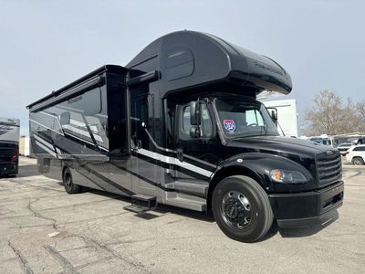 2026 Thor Motor Coach Pasadena - Photo 1
