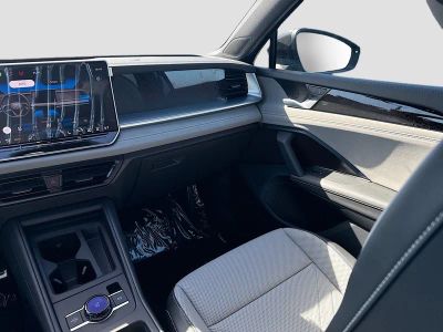 2026 Volkswagen Tiguan — photo 19 view
