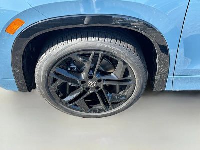 2026 Volkswagen Tiguan — photo 27 view