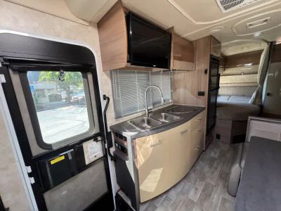 2019 Winnebago MH - Photo 6